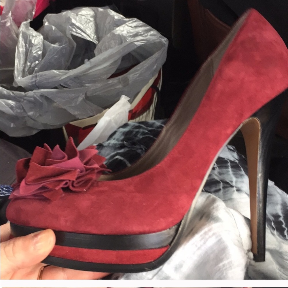 Just in beauties suede stilettos 👠make best offer
